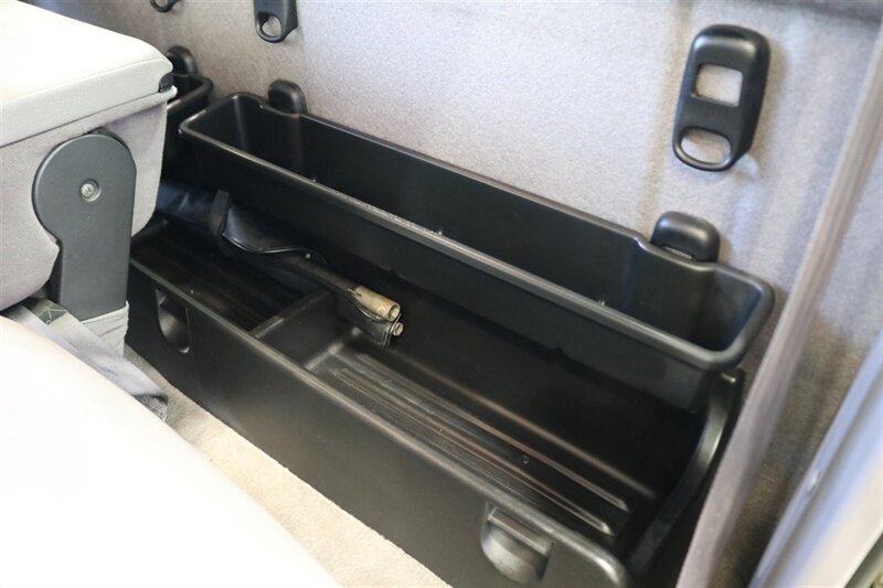 1995 Dodge Ram 2500 SLT Laramie 100% RUST FREE* NEW WINDOW OUT FULL REPAINT / BUFFED / WET SANDED / POLISHED* NEW 3 " LEVEL LIFT W/ BILSTEIN 5100s* NEW 35 " FALKEN A/T 4Ws* NEW FUEL PUMP - NEW LIFT PUMP - AC SERVICE - Photo 85 - Portland, OR 97230
