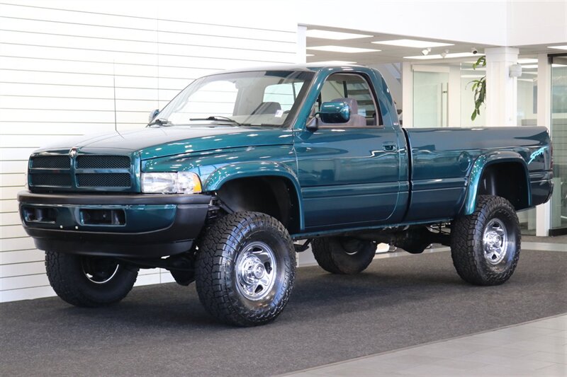 1995 Dodge Ram 2500 SLT Laramie  100% RUST FREE* NEW WINDOW OUT FULL REPAINT / BUFFED / WET SANDED / POLISHED* NEW 3