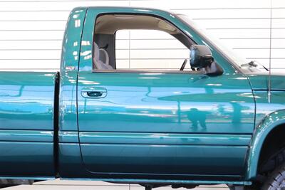 1995 Dodge Ram 2500 SLT Laramie 100% RUST FREE* NEW WINDOW OUT FULL REPAINT / BUFFED / WET SANDED / POLISHED* NEW 3 " LEVEL LIFT W/ BILSTEIN 5100s* NEW 35 " FALKEN A/T 4Ws* NEW FUEL PUMP - NEW LIFT PUMP - AC SERVICE - Photo 49 - Portland, OR 97230
