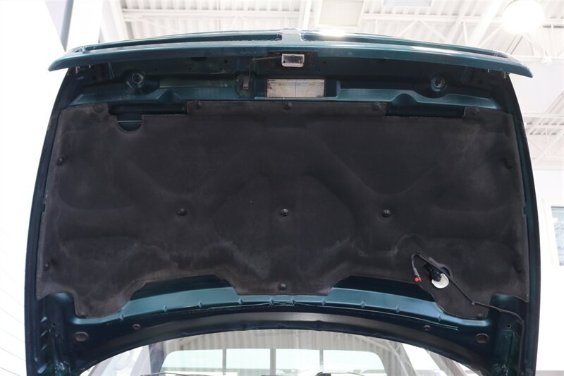 1995 Dodge Ram 2500 SLT Laramie 100% RUST FREE* NEW WINDOW OUT FULL REPAINT / BUFFED / WET SANDED / POLISHED* NEW 3 " LEVEL LIFT W/ BILSTEIN 5100s* NEW 35 " FALKEN A/T 4Ws* NEW FUEL PUMP - NEW LIFT PUMP - AC SERVICE - Photo 43 - Portland, OR 97230