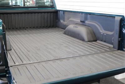 1995 Dodge Ram 2500 SLT Laramie 100% RUST FREE* NEW WINDOW OUT FULL REPAINT / BUFFED / WET SANDED / POLISHED* NEW 3 " LEVEL LIFT W/ BILSTEIN 5100s* NEW 35 " FALKEN A/T 4Ws* NEW FUEL PUMP - NEW LIFT PUMP - AC SERVICE - Photo 54 - Portland, OR 97230