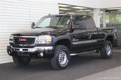 2005 GMC Sierra 2500 SLT  1-OWNER* 100% RUST FREE* NEW BILSTEIN LEVEL LIFT W/BILSTEIN 5100 SHOCKS* NEW 33 " BFG KO3 10-PLYs* BANKS COLD AIRINTAKE* SPRAY IN BED LINER* FRESH SERVICE* 2-KEYS & BOOKS - Photo 3 - Portland, OR 97230