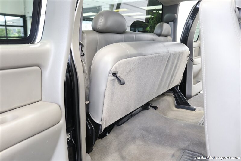 2005 GMC Sierra 2500 SLT  1-OWNER* 100% RUST FREE* NEW BILSTEIN LEVEL LIFT W/BILSTEIN 5100 SHOCKS* NEW 33 " BFG KO3 10-PLYs* BANKS COLD AIRINTAKE* SPRAY IN BED LINER* FRESH SERVICE* 2-KEYS & BOOKS - Photo 19 - Portland, OR 97230
