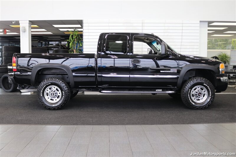 2005 GMC Sierra 2500 SLT  1-OWNER* 100% RUST FREE* NEW BILSTEIN LEVEL LIFT W/BILSTEIN 5100 SHOCKS* NEW 33 " BFG KO3 10-PLYs* BANKS COLD AIRINTAKE* SPRAY IN BED LINER* FRESH SERVICE* 2-KEYS & BOOKS - Photo 5 - Portland, OR 97230