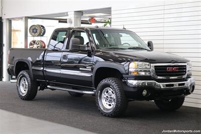 2005 GMC Sierra 2500 SLT  1-OWNER* 100% RUST FREE* NEW BILSTEIN LEVEL LIFT W/BILSTEIN 5100 SHOCKS* NEW 33 " BFG KO3 10-PLYs* BANKS COLD AIRINTAKE* SPRAY IN BED LINER* FRESH SERVICE* 2-KEYS & BOOKS - Photo 2 - Portland, OR 97230