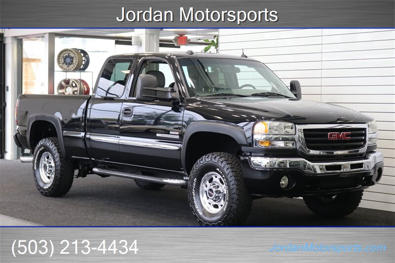 2005 GMC Sierra 2500 SLT  1-OWNER* 100% RUST FREE* NEW BILSTEIN LEVEL LIFT W/BILSTEIN 5100 SHOCKS* NEW 33