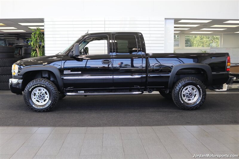 2005 GMC Sierra 2500 SLT  1-OWNER* 100% RUST FREE* NEW BILSTEIN LEVEL LIFT W/BILSTEIN 5100 SHOCKS* NEW 33 " BFG KO3 10-PLYs* BANKS COLD AIRINTAKE* SPRAY IN BED LINER* FRESH SERVICE* 2-KEYS & BOOKS - Photo 4 - Portland, OR 97230