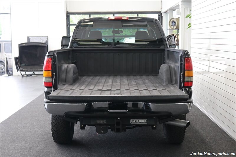 2005 GMC Sierra 2500 SLT  1-OWNER* 100% RUST FREE* NEW BILSTEIN LEVEL LIFT W/BILSTEIN 5100 SHOCKS* NEW 33 " BFG KO3 10-PLYs* BANKS COLD AIRINTAKE* SPRAY IN BED LINER* FRESH SERVICE* 2-KEYS & BOOKS - Photo 14 - Portland, OR 97230