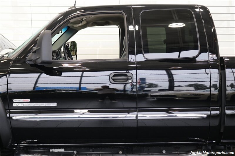 2005 GMC Sierra 2500 SLT  1-OWNER* 100% RUST FREE* NEW BILSTEIN LEVEL LIFT W/BILSTEIN 5100 SHOCKS* NEW 33 " BFG KO3 10-PLYs* BANKS COLD AIRINTAKE* SPRAY IN BED LINER* FRESH SERVICE* 2-KEYS & BOOKS - Photo 60 - Portland, OR 97230