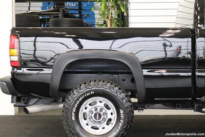 2005 GMC Sierra 2500 SLT  1-OWNER* 100% RUST FREE* NEW BILSTEIN LEVEL LIFT W/BILSTEIN 5100 SHOCKS* NEW 33 " BFG KO3 10-PLYs* BANKS COLD AIRINTAKE* SPRAY IN BED LINER* FRESH SERVICE* 2-KEYS & BOOKS - Photo 63 - Portland, OR 97230