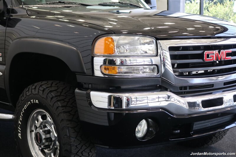 2005 GMC Sierra 2500 SLT  1-OWNER* 100% RUST FREE* NEW BILSTEIN LEVEL LIFT W/BILSTEIN 5100 SHOCKS* NEW 33 " BFG KO3 10-PLYs* BANKS COLD AIRINTAKE* SPRAY IN BED LINER* FRESH SERVICE* 2-KEYS & BOOKS - Photo 13 - Portland, OR 97230