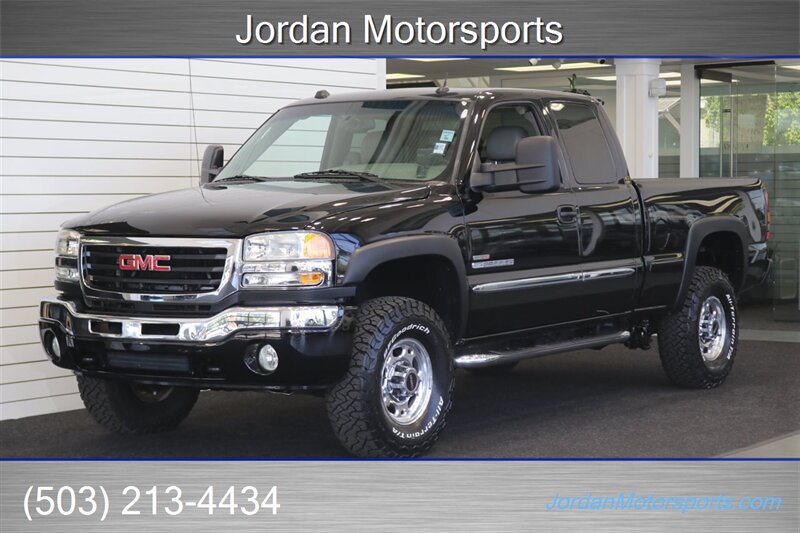 2005 GMC Sierra 2500 SLT  1-OWNER* 100% RUST FREE* NEW BILSTEIN LEVEL LIFT W/BILSTEIN 5100 SHOCKS* NEW 33