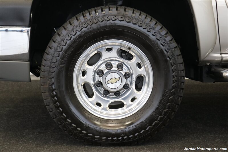 2005 Chevrolet Silverado 2500 LT 4dr Extended Cab LT  1-OWNER* 100% RUST & CORROSION FREE* 100% STOCK* NEVER HAD 5TH WHEEL OR GOOSENECK* FRESH SERVICE* LEATHER* ALL BOOKS & KEYS & SERVICE RECORDS SINCE NEW - Photo 60 - Portland, OR 97230