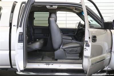 2005 Chevrolet Silverado 2500 LT 4dr Extended Cab LT  1-OWNER* 100% RUST & CORROSION FREE* 100% STOCK* NEVER HAD 5TH WHEEL OR GOOSENECK* FRESH SERVICE* LEATHER* ALL BOOKS & KEYS & SERVICE RECORDS SINCE NEW - Photo 57 - Portland, OR 97230