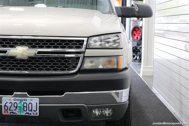 2005 Chevrolet Silverado 2500 LT 4dr Extended Cab LT  1-OWNER* 100% RUST & CORROSION FREE* 100% STOCK* NEVER HAD 5TH WHEEL OR GOOSENECK* FRESH SERVICE* LEATHER* ALL BOOKS & KEYS & SERVICE RECORDS SINCE NEW - Photo 46 - Portland, OR 97230