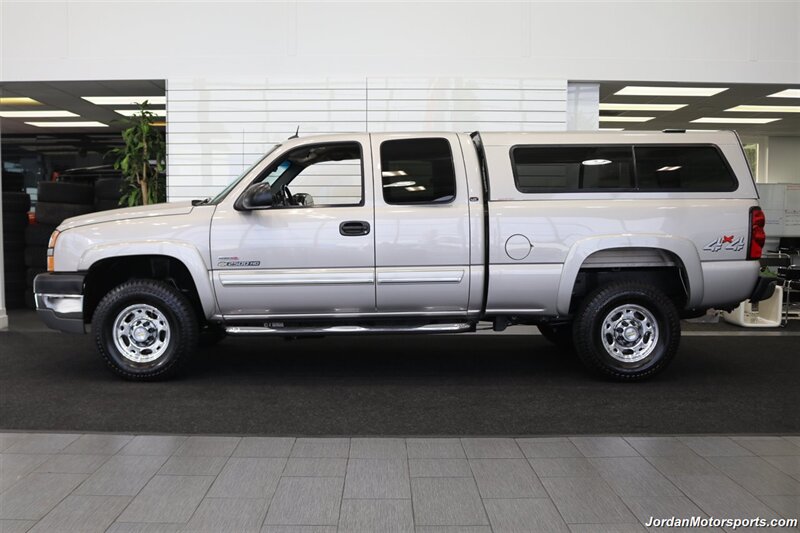 2005 Chevrolet Silverado 2500 LT 4dr Extended Cab LT  1-OWNER* 100% RUST & CORROSION FREE* 100% STOCK* NEVER HAD 5TH WHEEL OR GOOSENECK* FRESH SERVICE* LEATHER* ALL BOOKS & KEYS & SERVICE RECORDS SINCE NEW - Photo 4 - Portland, OR 97230