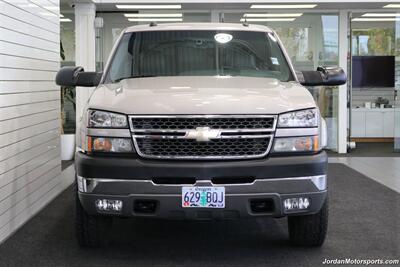 2005 Chevrolet Silverado 2500 LT 4dr Extended Cab LT  1-OWNER* 100% RUST & CORROSION FREE* 100% STOCK* NEVER HAD 5TH WHEEL OR GOOSENECK* FRESH SERVICE* LEATHER* ALL BOOKS & KEYS & SERVICE RECORDS SINCE NEW - Photo 8 - Portland, OR 97230