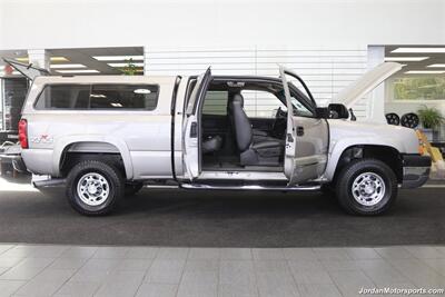 2005 Chevrolet Silverado 2500 LT 4dr Extended Cab LT  1-OWNER* 100% RUST & CORROSION FREE* 100% STOCK* NEVER HAD 5TH WHEEL OR GOOSENECK* FRESH SERVICE* LEATHER* ALL BOOKS & KEYS & SERVICE RECORDS SINCE NEW - Photo 11 - Portland, OR 97230