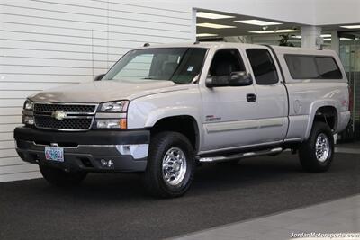 2005 Chevrolet Silverado 2500 LT 4dr Extended Cab LT  1-OWNER* 100% RUST & CORROSION FREE* 100% STOCK* NEVER HAD 5TH WHEEL OR GOOSENECK* FRESH SERVICE* LEATHER* ALL BOOKS & KEYS & SERVICE RECORDS SINCE NEW - Photo 3 - Portland, OR 97230