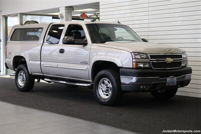2005 Chevrolet Silverado 2500 LT 4dr Extended Cab LT  1-OWNER* 100% RUST & CORROSION FREE* 100% STOCK* NEVER HAD 5TH WHEEL OR GOOSENECK* FRESH SERVICE* LEATHER* ALL BOOKS & KEYS & SERVICE RECORDS SINCE NEW - Photo 2 - Portland, OR 97230