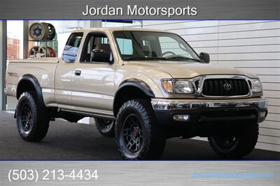 2004 Toyota Tacoma V6  1-OWNER* 100%RUST FREE* NEW BILSTEIN LIFT / TIMING BELT-WATER PUMP / BRAKES / 33