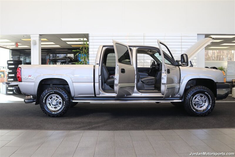 2006 Chevrolet Silverado 2500 LT3  1-OWNER* LBZ* 54K MILES* 0-RUST* NEW 2 "BILSTEIN LEVEL KIT W/NEW BILSTEIN 5100 SHOCKS ALL AROUND* NEW 33 "BFG KO3 10-PLYS* 0-ACCIDENTS* EDGE JUICE TUNER* AFE INTAKE* TRAILER BRAKES* 5TH WHEEL RAILS - Photo 11 - Portland, OR 97230