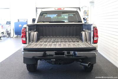 2006 Chevrolet Silverado 2500 LT3  1-OWNER* LBZ* 54K MILES* 0-RUST* NEW 2 "BILSTEIN LEVEL KIT W/NEW BILSTEIN 5100 SHOCKS ALL AROUND* NEW 33 "BFG KO3 10-PLYS* 0-ACCIDENTS* EDGE JUICE TUNER* AFE INTAKE* TRAILER BRAKES* 5TH WHEEL RAILS - Photo 13 - Portland, OR 97230