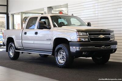 2006 Chevrolet Silverado 2500 LT3  1-OWNER* LBZ* 54K MILES* 0-RUST* NEW 2 "BILSTEIN LEVEL KIT W/NEW BILSTEIN 5100 SHOCKS ALL AROUND* NEW 33 "BFG KO3 10-PLYS* 0-ACCIDENTS* EDGE JUICE TUNER* AFE INTAKE* TRAILER BRAKES* 5TH WHEEL RAILS - Photo 3 - Portland, OR 97230