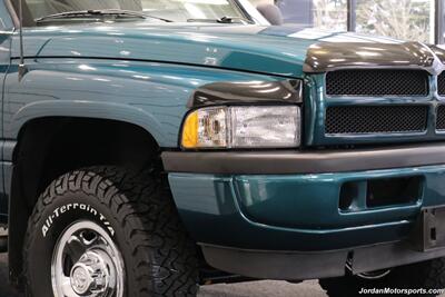 1998 Dodge Ram 2500 Laramie SLT  1-OWNER* 79K MLS* 12-VALVE* 0-RUST* LIKE NEW UNDER CARRIAGE* RARE SPORT TRIM* NEVER HAD 5TH WHEEL OR GOOSENECK* NEW 33 "BFGs - BRAKES - FLUIDS - FILTERS* COLLECTOR QUALITY - Photo 12 - Portland, OR 97230