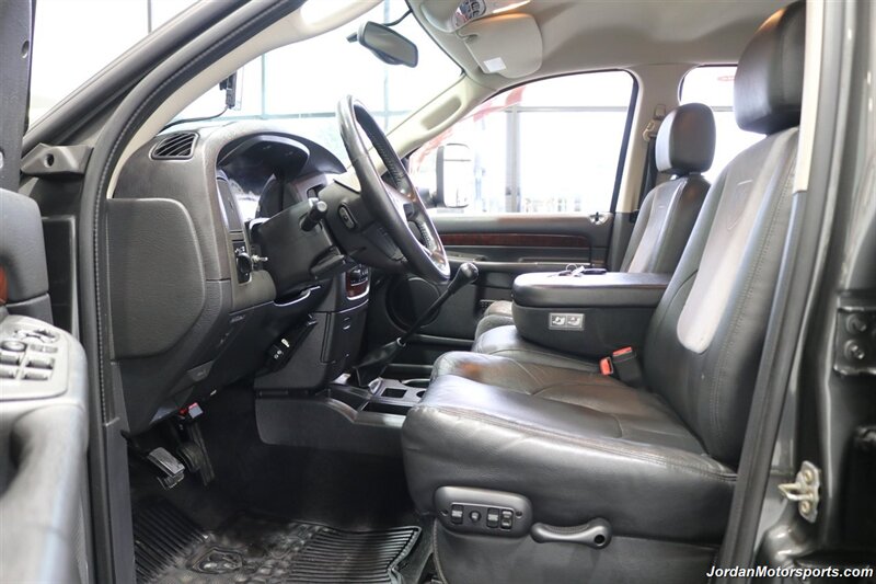 2003 Dodge Ram 3500 Laramie  1-OWNER* 100% RUST FREE* 5.9L LONG BED W/ 6-SPEED MANUAL TRANS* 82K ACTUAL MILES* PACBRAKE EXHAUST BRAKE* BANKS POWER PACKAGE* SPRAY IN BED LINER* REAR AIR BAGS* NEW BILSTEIN 5100 SERIES SHOCKS - Photo 72 - Portland, OR 97230