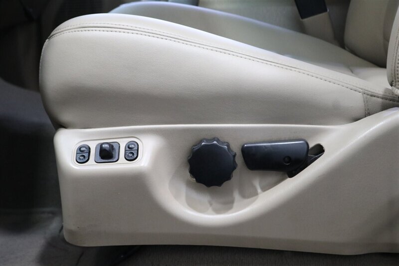 2002 Ford Excursion Limited  CALIFORNIA EXCURSION SINCE NEW* 100% RUST FREE* BILSTEIN LEVEL KIT W/BILSTEIN 5100 SHOCKS* NEW 35 " FALKEN A/T4w & 20 " METHOD WHEELS* ALL BOOKS & KEYS* FULLY SERVICED - Photo 66 - Portland, OR 97230