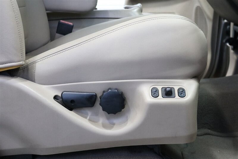 2002 Ford Excursion Limited  CALIFORNIA EXCURSION SINCE NEW* 100% RUST FREE* BILSTEIN LEVEL KIT W/BILSTEIN 5100 SHOCKS* NEW 35 " FALKEN A/T4w & 20 " METHOD WHEELS* ALL BOOKS & KEYS* FULLY SERVICED - Photo 67 - Portland, OR 97230