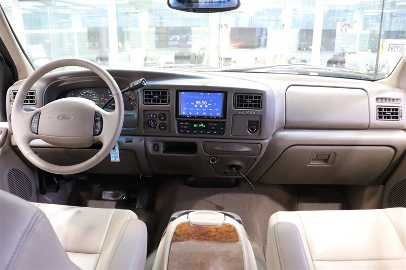 2002 Ford Excursion Limited  CALIFORNIA EXCURSION SINCE NEW* 100% RUST FREE* BILSTEIN LEVEL KIT W/BILSTEIN 5100 SHOCKS* NEW 35 " FALKEN A/T4w & 20 " METHOD WHEELS* ALL BOOKS & KEYS* FULLY SERVICED - Photo 20 - Portland, OR 97230