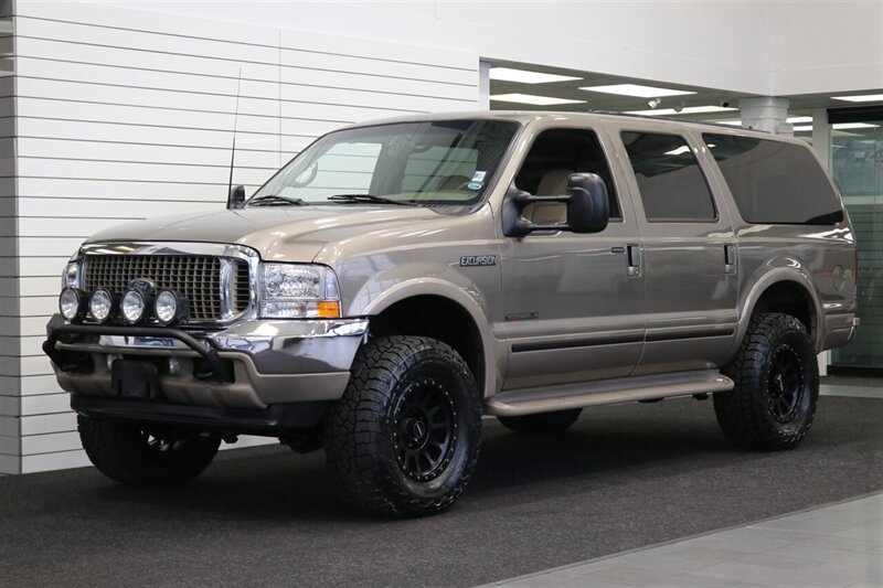 2002 Ford Excursion Limited  CALIFORNIA EXCURSION SINCE NEW* 100% RUST FREE* BILSTEIN LEVEL KIT W/BILSTEIN 5100 SHOCKS* NEW 35 " FALKEN A/T4w & 20 " METHOD WHEELS* ALL BOOKS & KEYS* FULLY SERVICED - Photo 3 - Portland, OR 97230