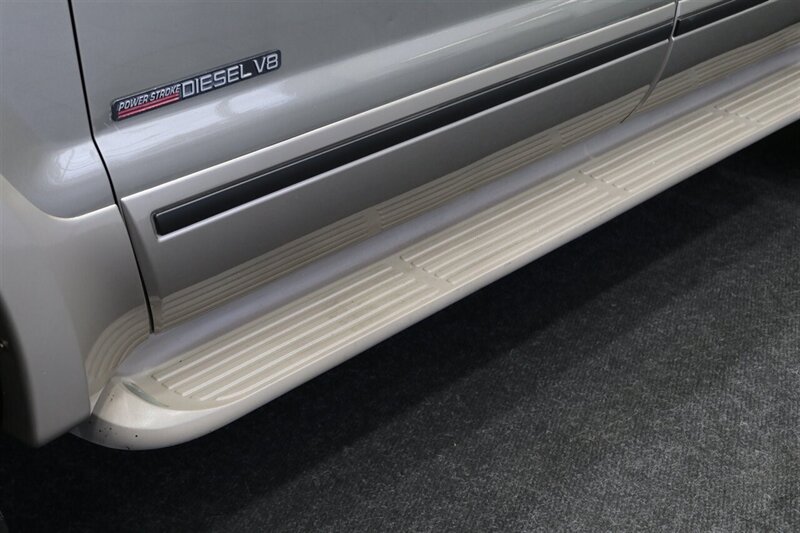 2002 Ford Excursion Limited  CALIFORNIA EXCURSION SINCE NEW* 100% RUST FREE* BILSTEIN LEVEL KIT W/BILSTEIN 5100 SHOCKS* NEW 35 " FALKEN A/T4w & 20 " METHOD WHEELS* ALL BOOKS & KEYS* FULLY SERVICED - Photo 52 - Portland, OR 97230