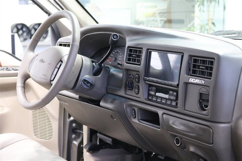 2002 Ford Excursion Limited  CALIFORNIA EXCURSION SINCE NEW* 100% RUST FREE* BILSTEIN LEVEL KIT W/BILSTEIN 5100 SHOCKS* NEW 35 " FALKEN A/T4w & 20 " METHOD WHEELS* ALL BOOKS & KEYS* FULLY SERVICED - Photo 77 - Portland, OR 97230