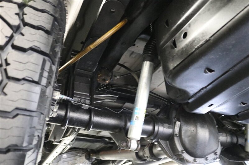 2002 Ford Excursion Limited  CALIFORNIA EXCURSION SINCE NEW* 100% RUST FREE* BILSTEIN LEVEL KIT W/BILSTEIN 5100 SHOCKS* NEW 35 " FALKEN A/T4w & 20 " METHOD WHEELS* ALL BOOKS & KEYS* FULLY SERVICED - Photo 33 - Portland, OR 97230