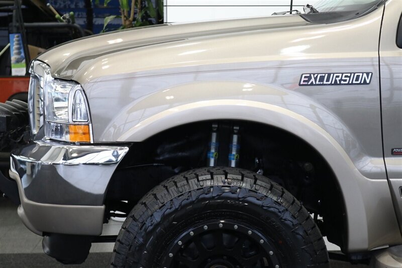 2002 Ford Excursion Limited  CALIFORNIA EXCURSION SINCE NEW* 100% RUST FREE* BILSTEIN LEVEL KIT W/BILSTEIN 5100 SHOCKS* NEW 35 " FALKEN A/T4w & 20 " METHOD WHEELS* ALL BOOKS & KEYS* FULLY SERVICED - Photo 46 - Portland, OR 97230