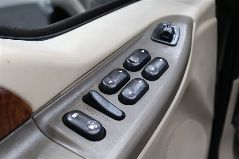 2002 Ford Excursion Limited  CALIFORNIA EXCURSION SINCE NEW* 100% RUST FREE* BILSTEIN LEVEL KIT W/BILSTEIN 5100 SHOCKS* NEW 35 " FALKEN A/T4w & 20 " METHOD WHEELS* ALL BOOKS & KEYS* FULLY SERVICED - Photo 91 - Portland, OR 97230