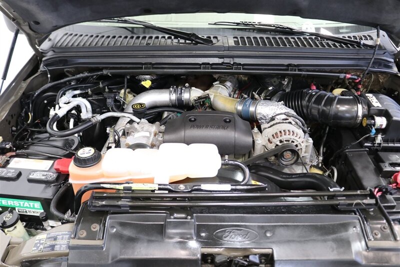 2002 Ford Excursion Limited  CALIFORNIA EXCURSION SINCE NEW* 100% RUST FREE* BILSTEIN LEVEL KIT W/BILSTEIN 5100 SHOCKS* NEW 35 " FALKEN A/T4w & 20 " METHOD WHEELS* ALL BOOKS & KEYS* FULLY SERVICED - Photo 14 - Portland, OR 97230