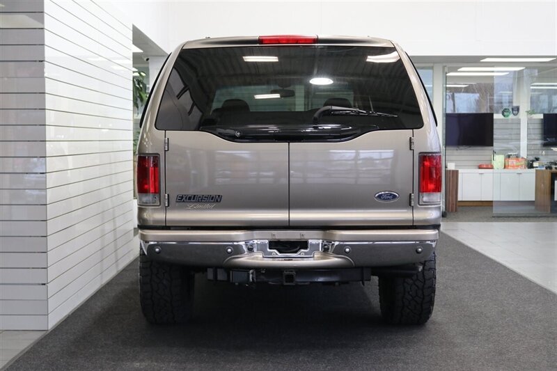 2002 Ford Excursion Limited  CALIFORNIA EXCURSION SINCE NEW* 100% RUST FREE* BILSTEIN LEVEL KIT W/BILSTEIN 5100 SHOCKS* NEW 35 " FALKEN A/T4w & 20 " METHOD WHEELS* ALL BOOKS & KEYS* FULLY SERVICED - Photo 9 - Portland, OR 97230