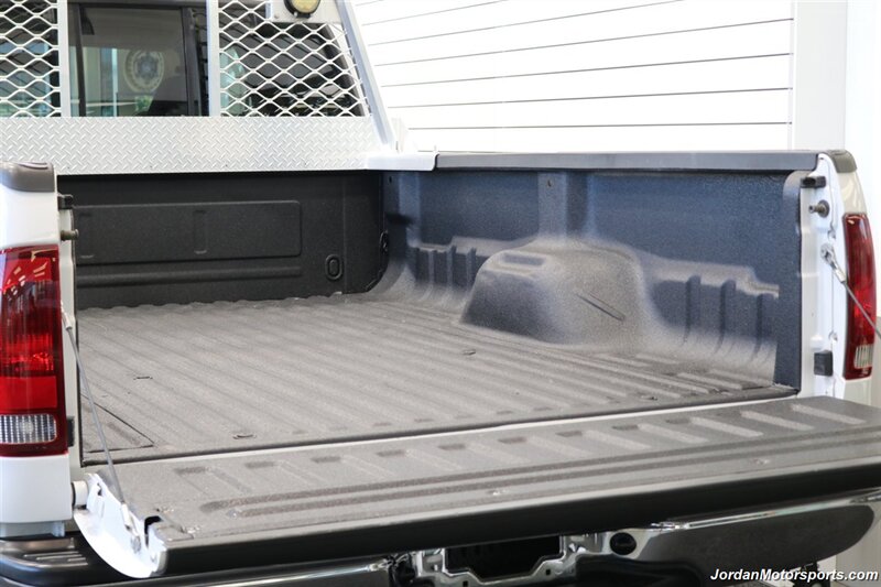 1999 Ford F-350 XLT   - Photo 46 - Portland, OR 97230