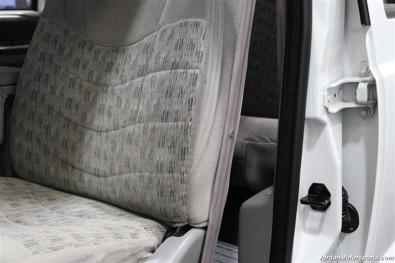 1999 Ford F-350 XLT   - Photo 78 - Portland, OR 97230