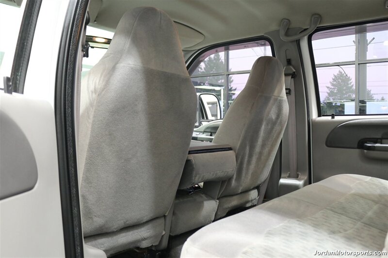 1999 Ford F-350 XLT   - Photo 19 - Portland, OR 97230