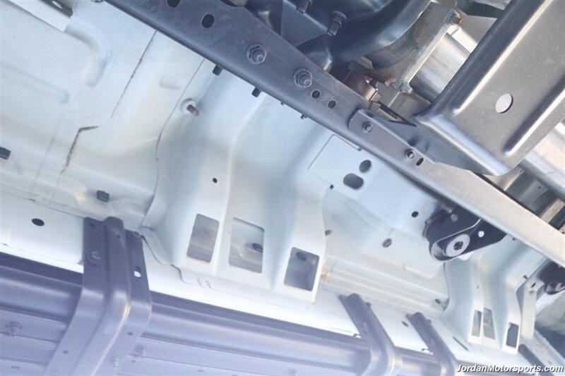 1999 Ford F-350 XLT   - Photo 25 - Portland, OR 97230