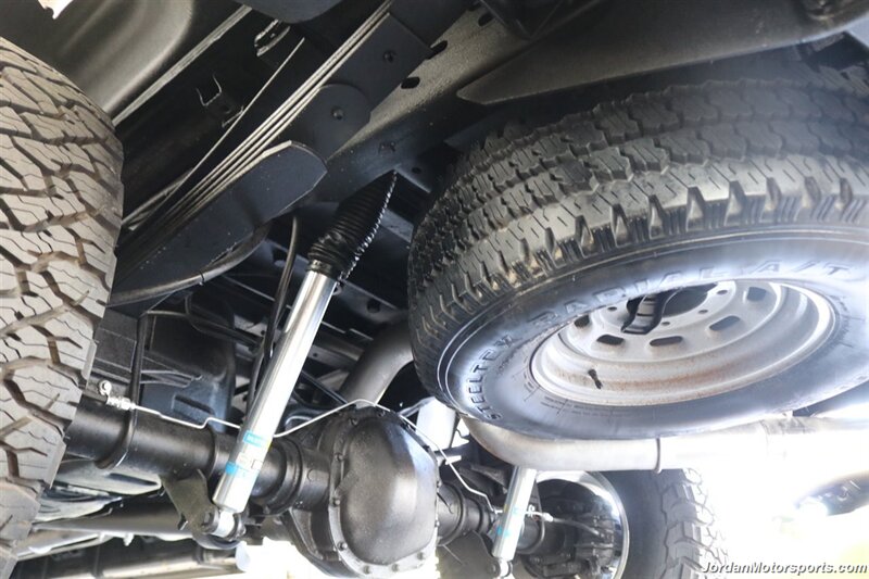 2000 Ford F-350 Super Duty Lariat 4dr Crew Cab  1-OWNER* 71K ORIGINAL MLS* POWERSTROKE 7.3L* NEW 2.5 " BILSTEIN LEVEL KIT W/NEW 35 "BFG KO3 10-PLYS* 0-RUST* ALL BOOKS & RECORDS* NEW BRAKES-ROTORS-CALIPERS-FLUIDS-DOOR LOCK ACTUATORS - Photo 81 - Portland, OR 97230