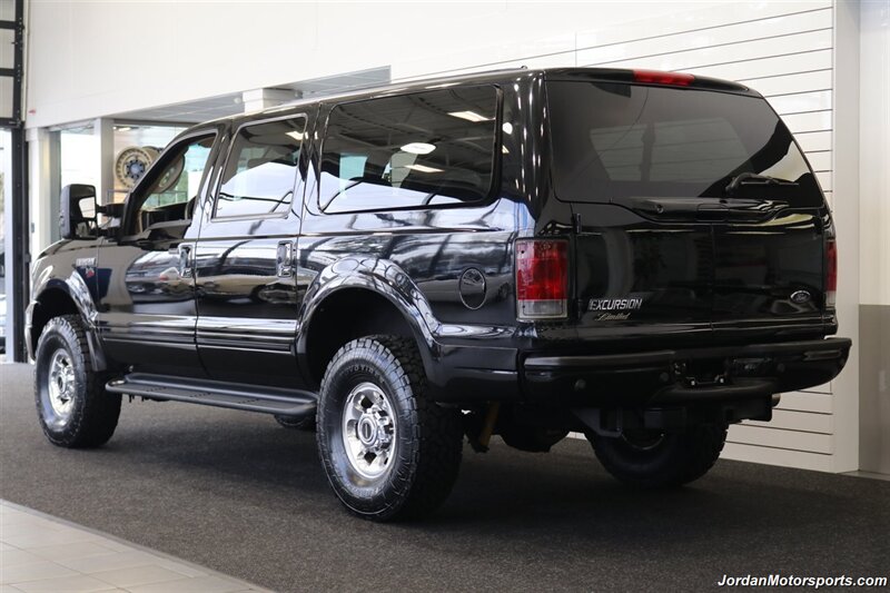 2005 Ford Excursion Limited  NEW FULL BULLET PROOF DONE* ARP HEAD STUDS* TONS OF SINISTER DIESEL UPGRADES* NEW INJECTORS* NEW 35 "TOYO A/T III 10-PLY TIRES* REAR AIR BAGS W/COMPRESSOR* REAR CAPTAINS* LIKE NEW INTERIOR - Photo 5 - Portland, OR 97230