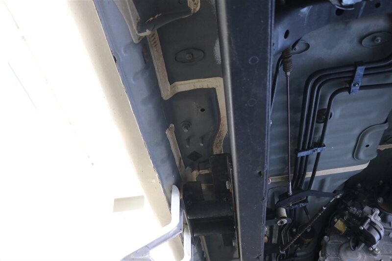 2004 Toyota Tacoma V6  1-OWNER* 100% RUST FREE* NEW 2.5 " BILSTEIN TOYTEC ADJUSTABLE LEVEL LIFT W/ NEW 17 " TRD PROs & 33 " FALKEN A/T4s* TIMING BELT DONE 18K MLS AGO* NEW FLUIDS-AXLES* ALL BOOKS & KEYS & WINDOW STICKER - Photo 27 - Portland, OR 97230