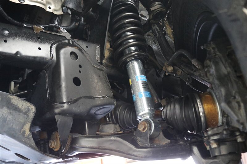 2004 Toyota Tacoma V6  1-OWNER* 100% RUST FREE* NEW 2.5 " BILSTEIN TOYTEC ADJUSTABLE LEVEL LIFT W/ NEW 17 " TRD PROs & 33 " FALKEN A/T4s* TIMING BELT DONE 18K MLS AGO* NEW FLUIDS-AXLES* ALL BOOKS & KEYS & WINDOW STICKER - Photo 40 - Portland, OR 97230