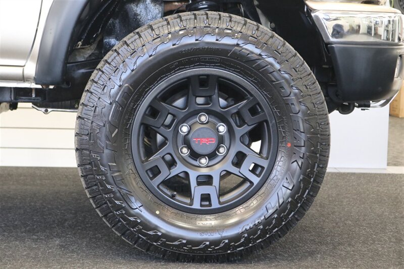 2004 Toyota Tacoma V6  1-OWNER* 100% RUST FREE* NEW 2.5 " BILSTEIN TOYTEC ADJUSTABLE LEVEL LIFT W/ NEW 17 " TRD PROs & 33 " FALKEN A/T4s* TIMING BELT DONE 18K MLS AGO* NEW FLUIDS-AXLES* ALL BOOKS & KEYS & WINDOW STICKER - Photo 57 - Portland, OR 97230